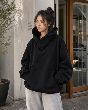 Oversized Turtleneck Sweatshirt – High Hood Urban Jumper