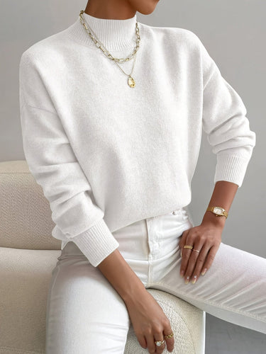 Elegant Turtleneck Knit Sweater – Fitted Ladies Jumper