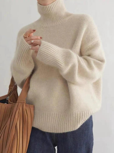 Knitted Turtleneck Sweater – Relaxed One-Size Winter Jumper