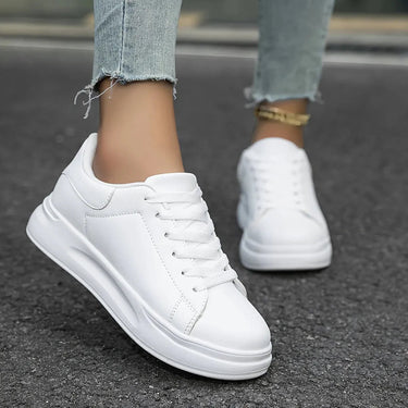 White Leather Sneakers – Minimal Clean Everyday Trainer